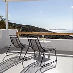 Biatriza's Summer Shelter