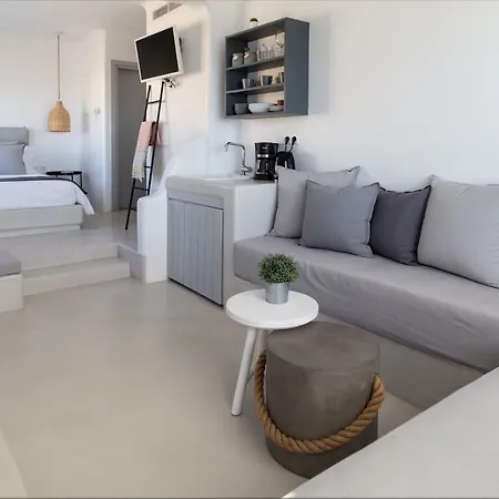 Biatriza’s Summer Shelter Fanari (Mykonos)