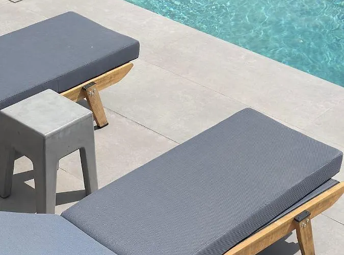 Biatriza's Summer Shelter Apartment *