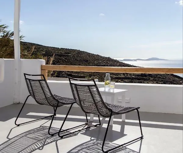 Biatriza's Summer Shelter