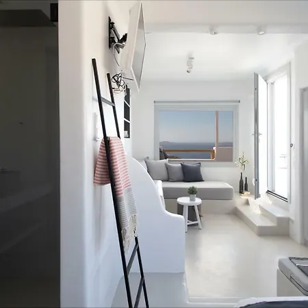 Biatriza's Summer Shelter